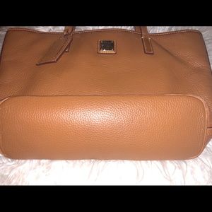 Dooney and Bourke shoulder bag